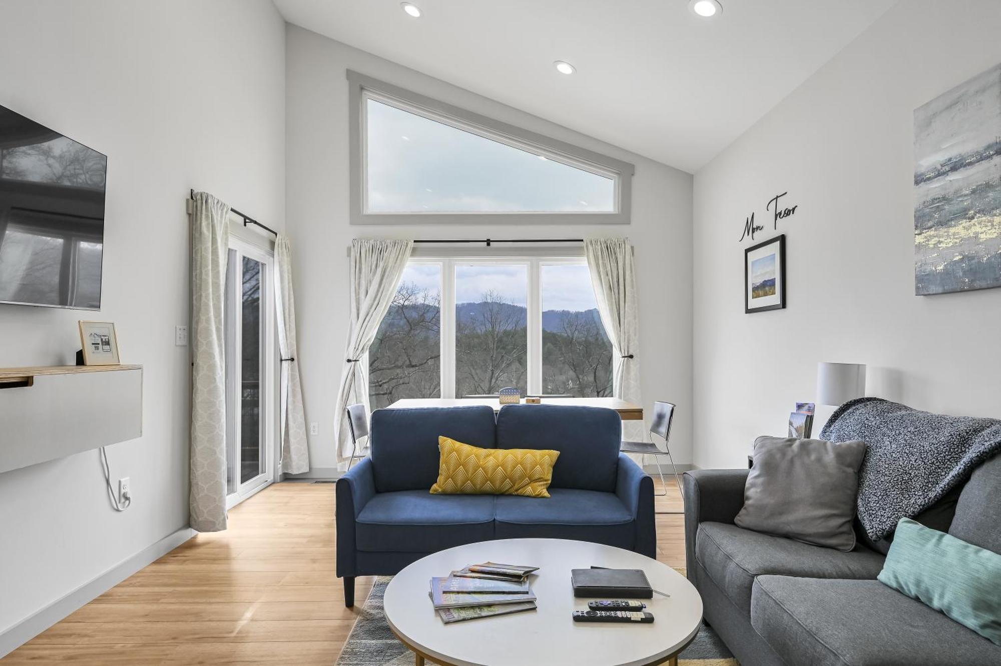 فيلا Mon Tresor, Modern Mountain Views With Deck Weaverville المظهر الخارجي الصورة