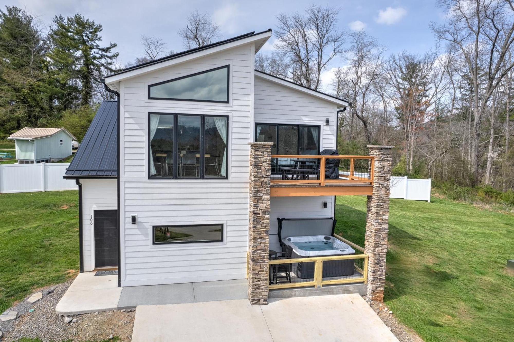 فيلا Mon Tresor, Modern Mountain Views With Deck Weaverville المظهر الخارجي الصورة
