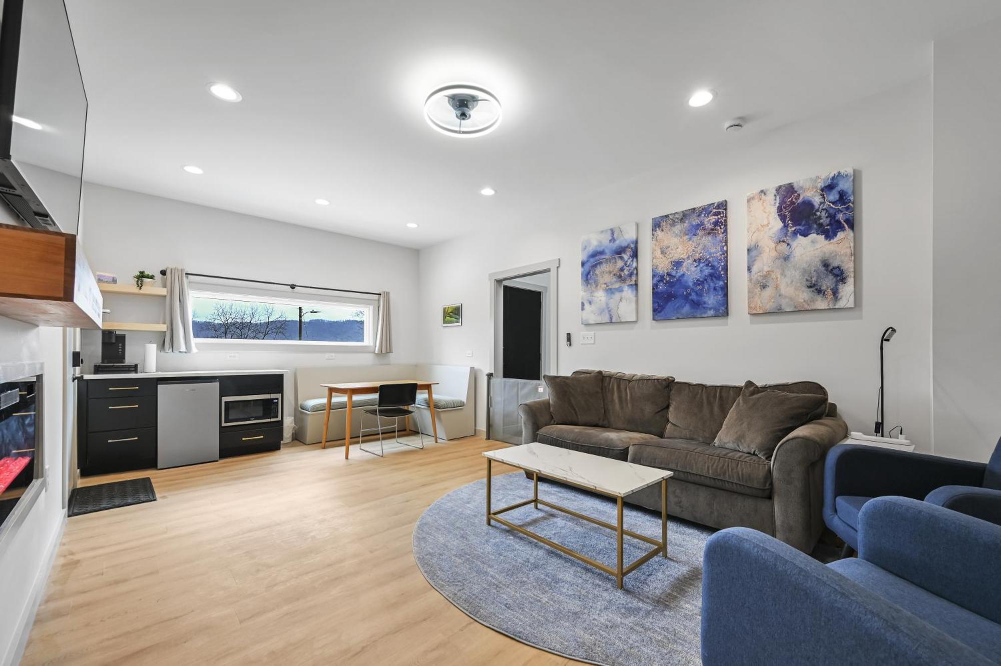فيلا Mon Tresor, Modern Mountain Views With Deck Weaverville المظهر الخارجي الصورة