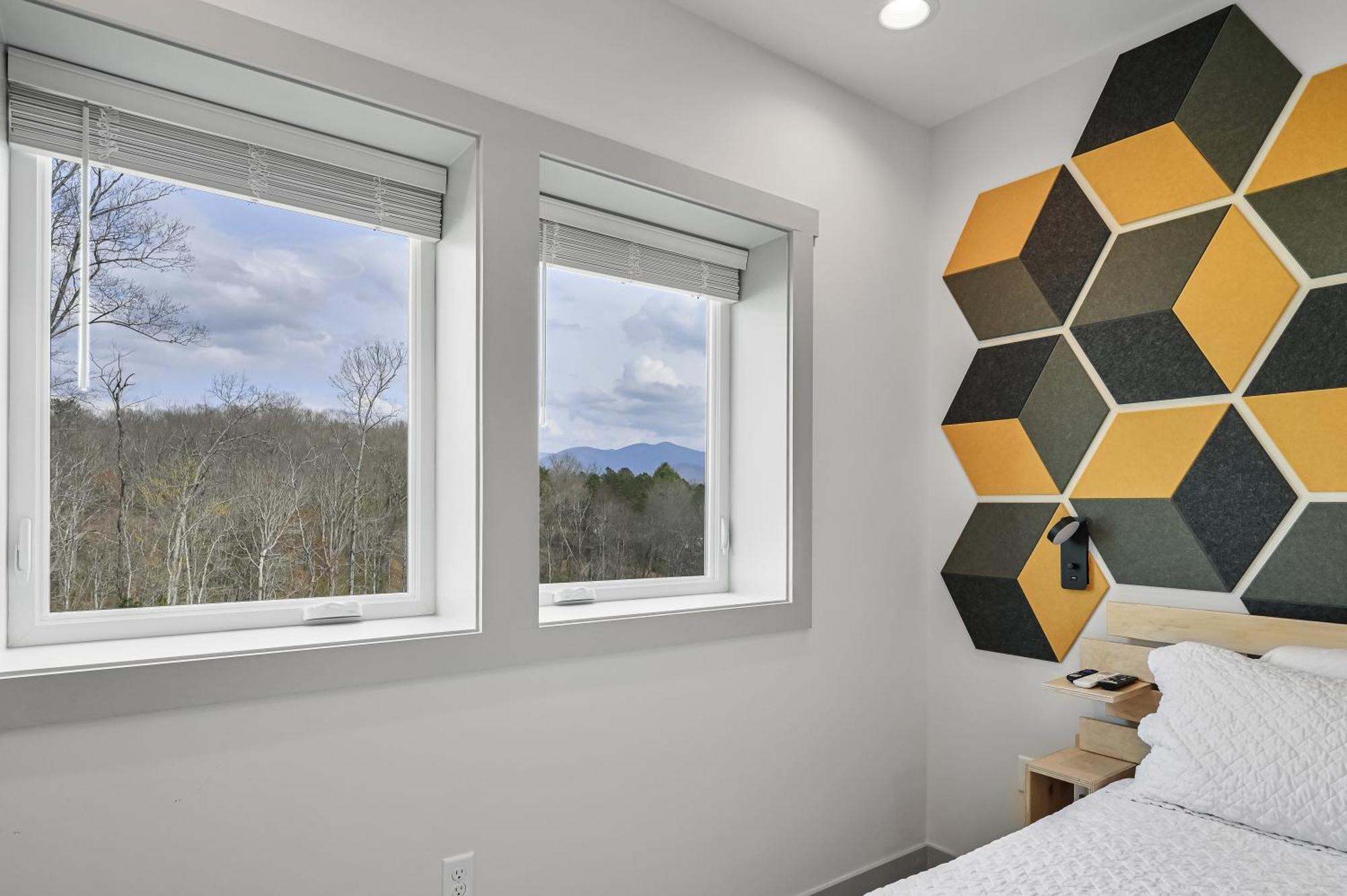 فيلا Mon Tresor, Modern Mountain Views With Deck Weaverville المظهر الخارجي الصورة